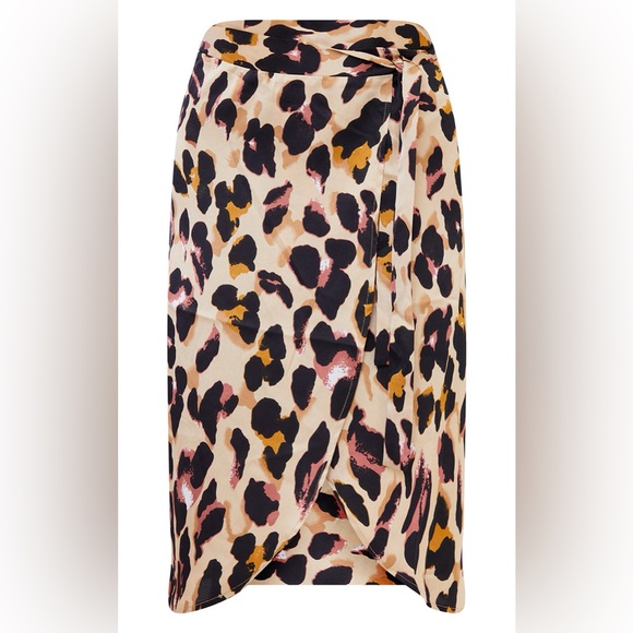 Leopard Print Wrap Around Midi Skirt - Picture 2 of 8